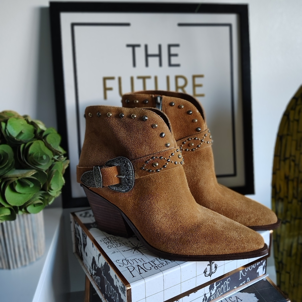 Jessica Simpson Pivvy Suede Western Buckle Booties Size 11M | New Without Box